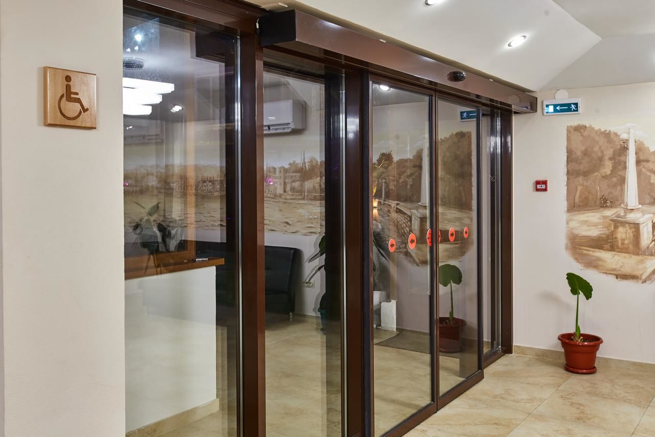 Отель Hotel Comfort Сухум-18