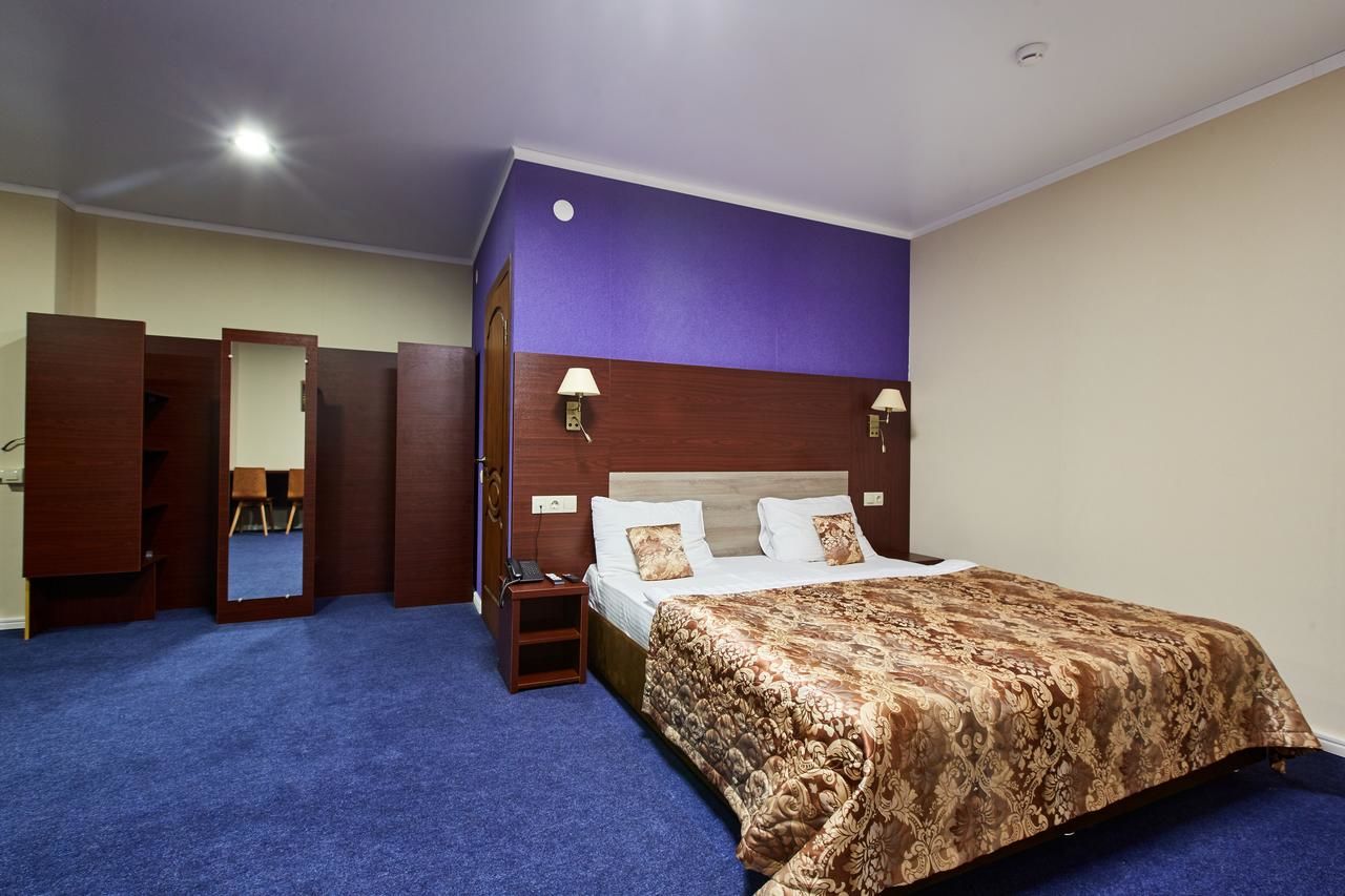 Отель Hotel Comfort Сухум