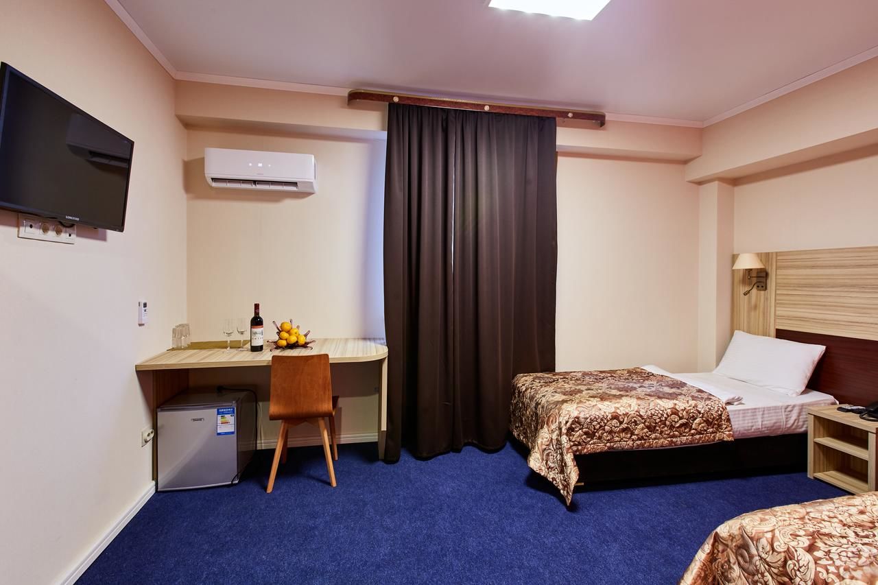 Отель Hotel Comfort Сухум