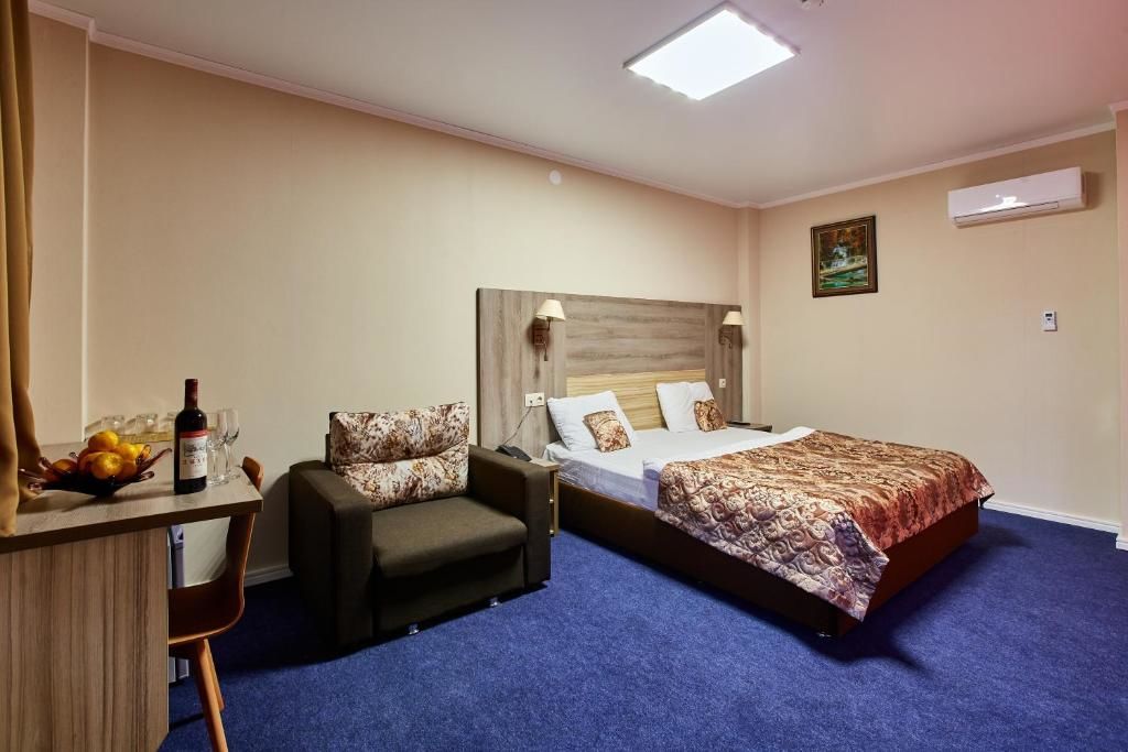 Отель Hotel Comfort Сухум
